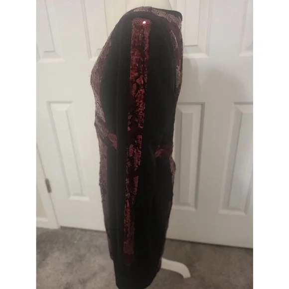 Women's Guess Dress, Black & Burgundy, Size 16 - Picture 3 of 7